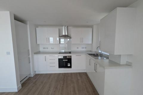 2 bedroom apartment to rent, Beaumont Rise, Ventnor