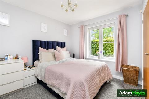 2 bedroom apartment for sale, Prospect Ring, London N2