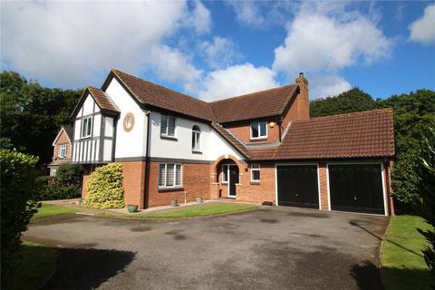 5 bedroom detached house for sale, Velvet Lawn Road, New Milton, Hampshire, BH25