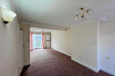 3 bedroom terraced house to rent, Toorack Road, Harrow HA3