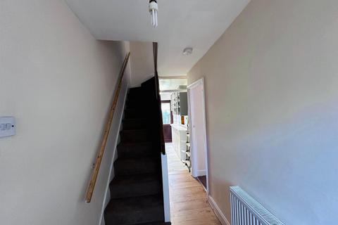 3 bedroom terraced house to rent, Toorack Road, Harrow HA3