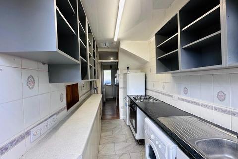 3 bedroom terraced house to rent, Toorack Road, Harrow HA3