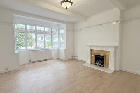 5 bedroom detached house to rent, Waterer Rise, Wallington SM6