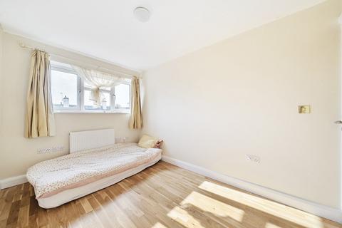 4 bedroom detached house for sale, Seaford Close, Ruislip, Middlesex