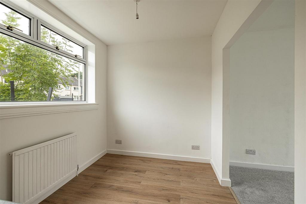 17 Lauriston Gardens Selkirk 16.JPG