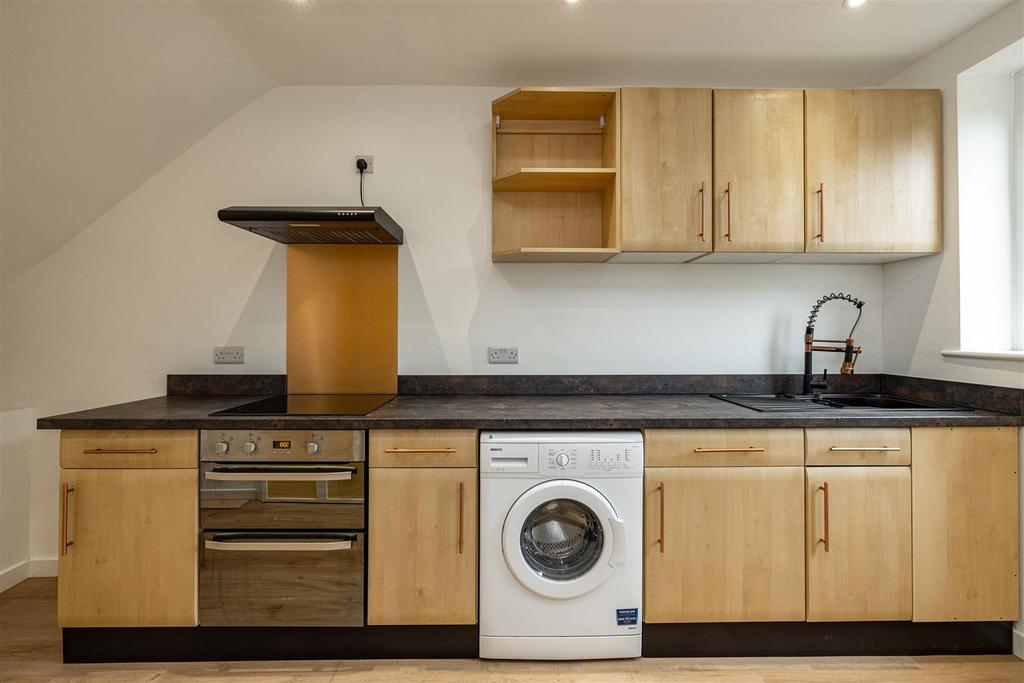 17 Lauriston Gardens Selkirk 13.JPG