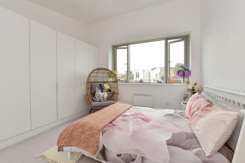 1 bedroom apartment for sale, London Road, London