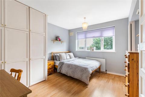 32 North Drive, Orpington, BR6 9PQ
