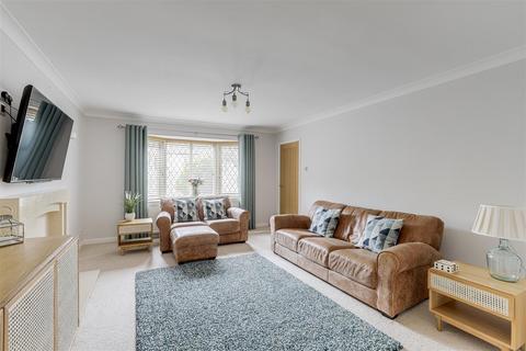 4 bedroom detached house for sale, Hathersage Rise, Nottingham NG15