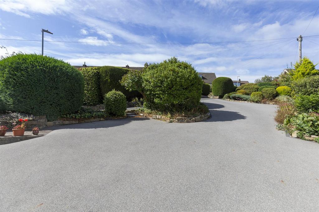 Bramleys Estate Agents. - Furnbrook Gardens - Kirk