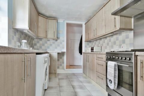 3 bedroom terraced house for sale, Westcott Street, Hull, HU8 8LU