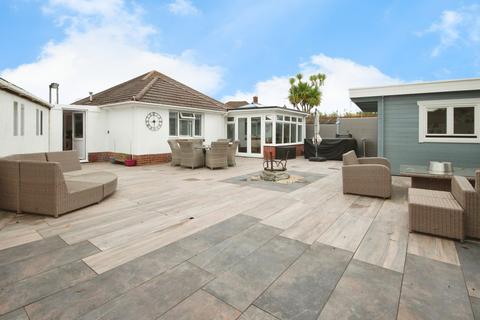 7 Box Close, Poole, BH17 7AR