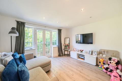 2 bedroom apartment for sale, Grange Road, Chalfont St. Peter, Gerrards Cross