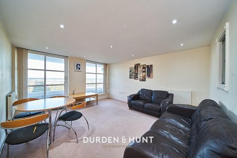 1 bedroom apartment for sale, Barrier Point Road, North Woolwich E16