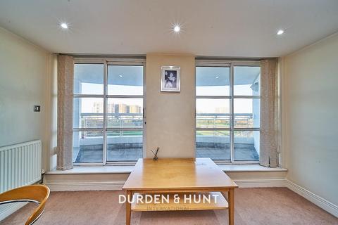 1 bedroom apartment for sale, Barrier Point Road, North Woolwich E16