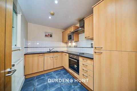 1 bedroom apartment for sale, Barrier Point Road, North Woolwich E16