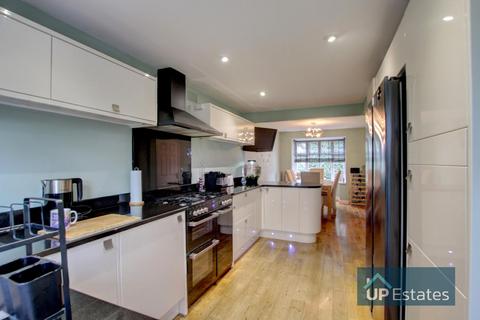 77 Bardley Drive, Coventry, CV6 3LD