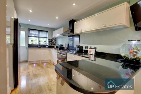 77 Bardley Drive, Coventry, CV6 3LD