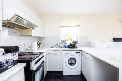 2 bedroom flat for sale, Tollgate Road, London E6