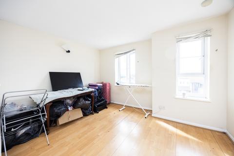 undefined, Tollgate Road, London E6