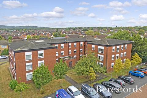 1 bedroom apartment for sale, Peters Court, Russell Close, SS15