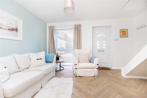 2 bedroom end of terrace house for sale, Bankside Road, Hampshire, Lymington