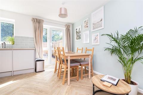 2 bedroom end of terrace house for sale, Bankside Road, Hampshire, Lymington