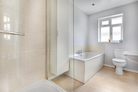 37 North View Crescent, Epsom, KT18 5UW