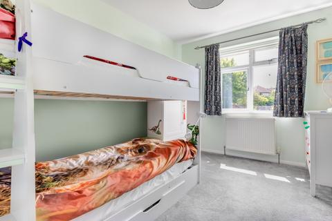 37 North View Crescent, Epsom, KT18 5UW