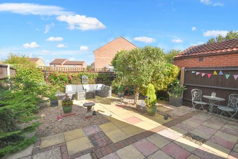 2 bedroom semi-detached house for sale, The Meadows, Skegness, PE25