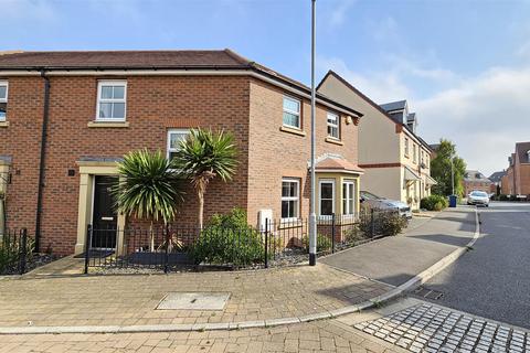 3 bedroom semi-detached house for sale, Cherwell Gardens, Bingham, Nottingham