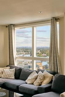 3 bedroom apartment for sale, Pump House Crescent, Brentford, TW8