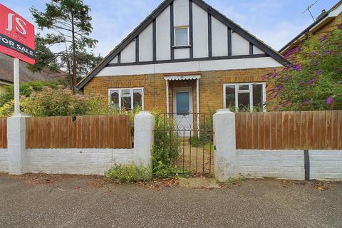 3 bedroom detached bungalow for sale, Leconfield Road, Lancing, BN15 9JB