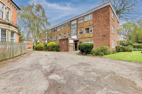 2 bedroom apartment to rent, Magdala Road, Mapperley Park NG3