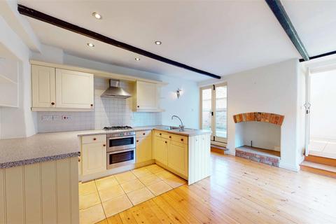 3 bedroom townhouse to rent, St Peters Street, Stamford, Lincolnshire