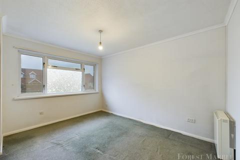 2 bedroom bungalow for sale, Downsview Drive, Gillingham