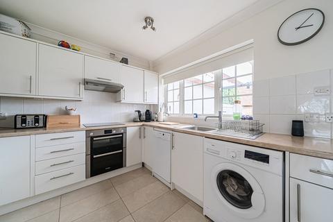 3 bedroom terraced house for sale, Birchwood Avenue, Sidcup