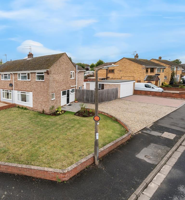St Johns, Worcester, WR2 4 bed semidetached house for sale £325,000