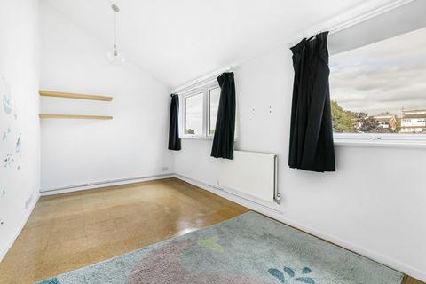 3 bedroom maisonette for sale, Gaywood Close, London, SW2