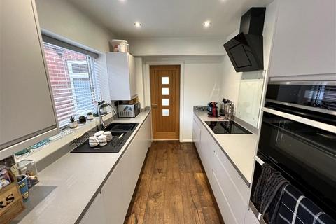 3 bedroom semi-detached bungalow for sale, Rock Hill, Castleford