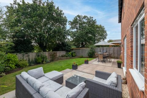 20 Causer Road, Barton Under Needwood, Burton-on-trent, DE13 8FB