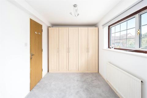 3 bedroom end of terrace house to rent, Jade Close, West Beckton, London, E16