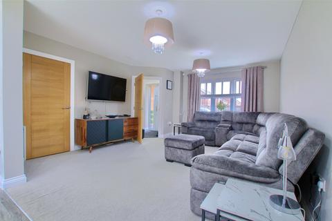 4 bedroom detached house for sale, Casson Gardens, Thornaby