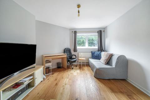 1 bedroom apartment for sale, Lawn Road, Uxbridge, Middlesex