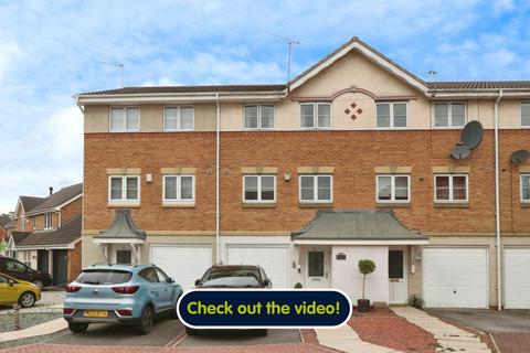 3 bedroom terraced house for sale, Philip Larkin Close, Hull, HU6 7FB