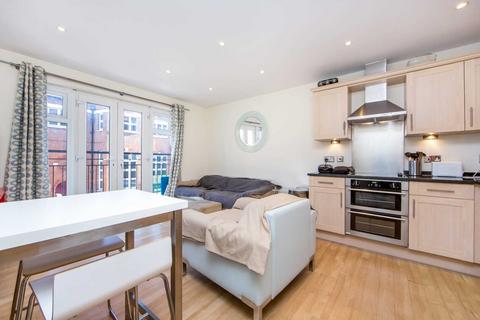 2 bedroom apartment to rent, COMPTON ROAD, WIMBLEDON, SW19