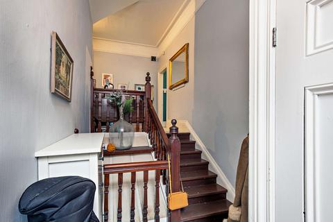 2 bedroom flat for sale, Old Orchard Road, Eastbourne, East Sussex