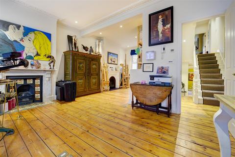 44 Courthope Road, London, NW3 2LD
