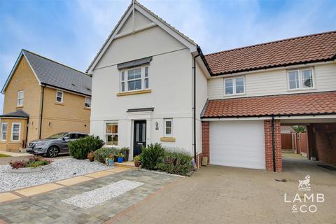 3 bedroom detached house for sale, Millers Green, Clacton-On-Sea CO16