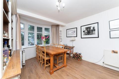 3 bedroom semi-detached house for sale, Bispham Road, NW10